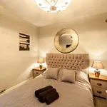 Ocean View,kinsale, Hosted By Exquisite Homes, Sleeps 22 *