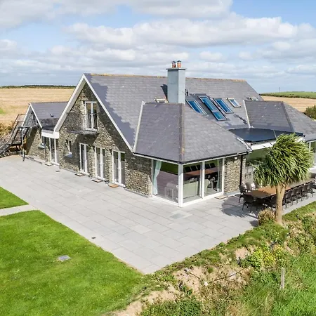 Ocean View,kinsale, Hosted By Exquisite Homes, Sleeps 22 度假居 金塞尔