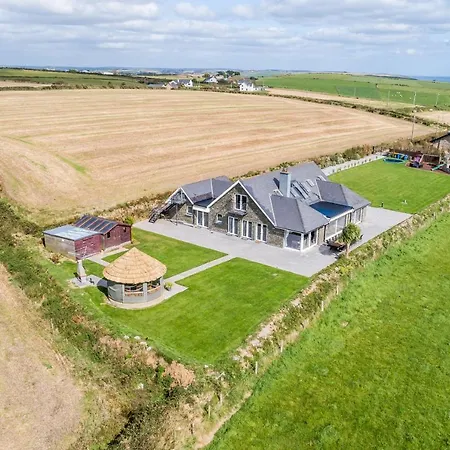 度假居 Ocean View,kinsale, Hosted By Exquisite Homes, Sleeps 22 *