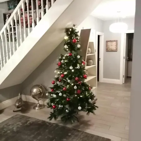 Ocean View,kinsale, Hosted By Exquisite Homes, Sleeps 22