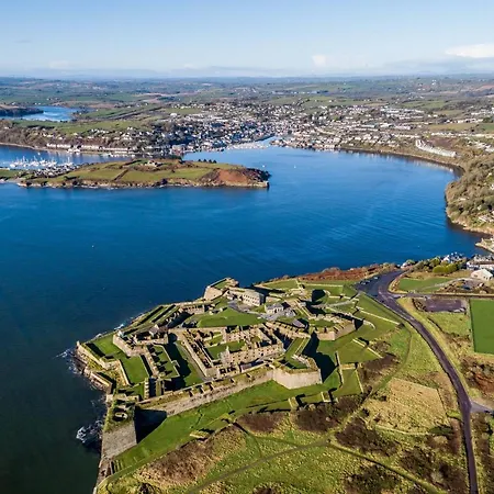Dom wakacyjny Ocean View,kinsale, Hosted By Exquisite Homes, Sleeps 22