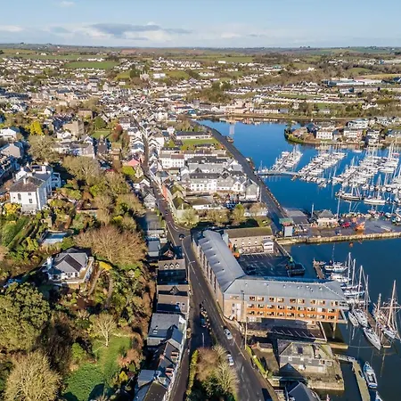 Ocean View,kinsale, Hosted By Exquisite Homes, Sleeps 22 *