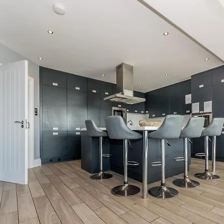 Σπίτι διακοπών Ocean View,kinsale, Hosted By Exquisite Homes, Sleeps 22 Κινσέιλ