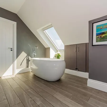 Ocean View,kinsale, Hosted By Exquisite Homes, Sleeps 22 度假居 *