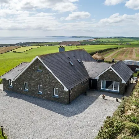 Ocean View,kinsale, Hosted By Exquisite Homes, Sleeps 22 * 金塞尔