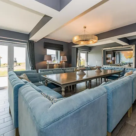 Ocean View,kinsale, Hosted By Exquisite Homes, Sleeps 22 Feriehus