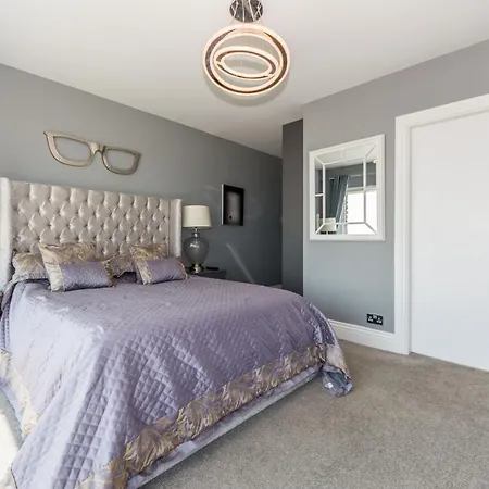 Ocean View,kinsale, Hosted By Exquisite Homes, Sleeps 22 Feriehus *