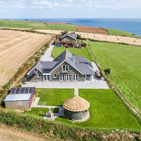 Ocean View,kinsale, Hosted By Exquisite Homes, Sleeps 22 Kinsale