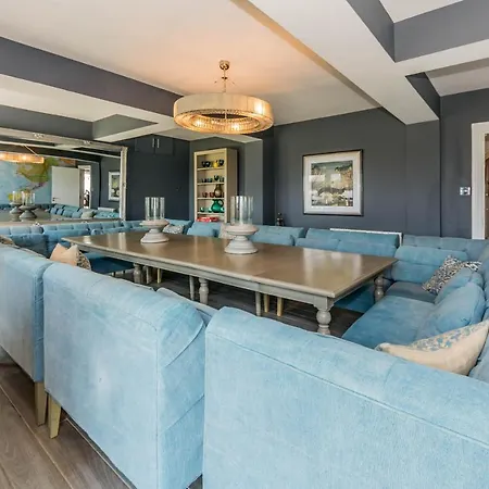 Ocean View,kinsale, Hosted By Exquisite Homes, Sleeps 22 Feriehus