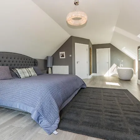Ocean View,kinsale, Hosted By Exquisite Homes, Sleeps 22 Feriehus *