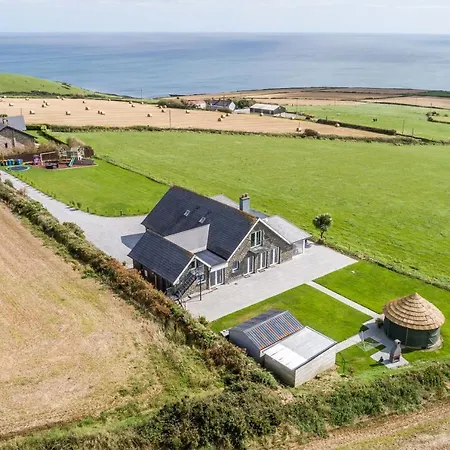 Ocean View,kinsale, Hosted By Exquisite Homes, Sleeps 22 Σπίτι διακοπών