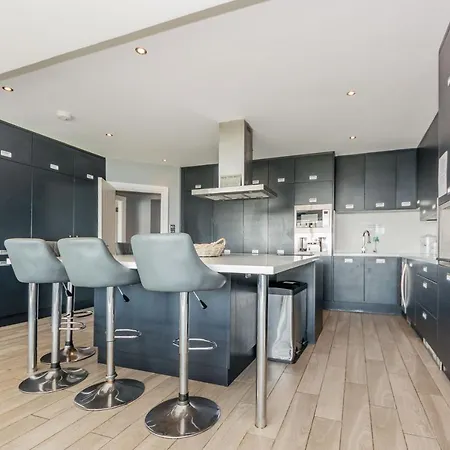 Ocean View,kinsale, Hosted By Exquisite Homes, Sleeps 22