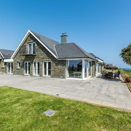 Ocean View,kinsale, Hosted By Exquisite Homes, Sleeps 22 Feriehus Kinsale