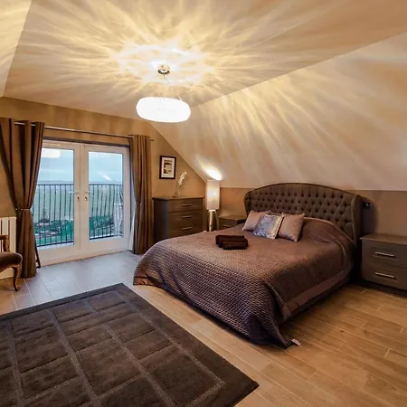 Feriehus Ocean View,kinsale, Hosted By Exquisite Homes, Sleeps 22 *