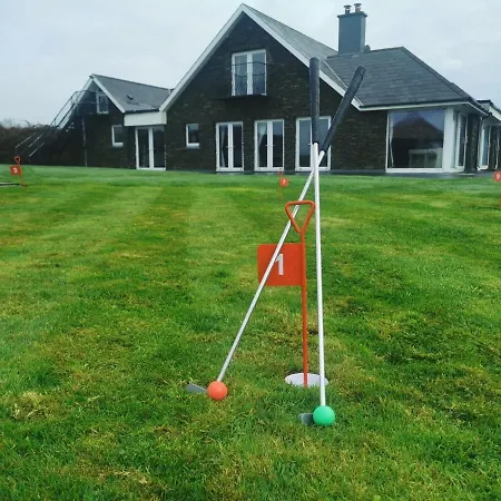 度假居 Ocean View,kinsale, Hosted By Exquisite Homes, Sleeps 22 金塞尔