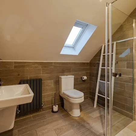 Ocean View,kinsale, Hosted By Exquisite Homes, Sleeps 22 * 金塞尔