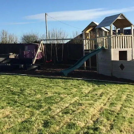 度假居 Ocean View,kinsale, Hosted By Exquisite Homes, Sleeps 22 金塞尔