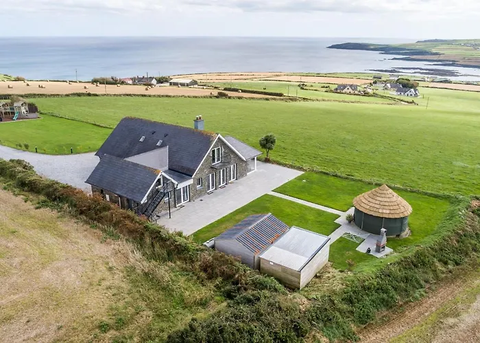 Ocean View,kinsale, Hosted By Exquisite Homes, Sleeps 22 Kinsale