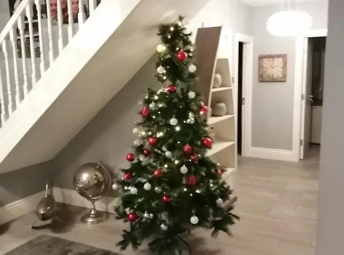 Ocean View,kinsale, Hosted By Exquisite Homes, Sleeps 22