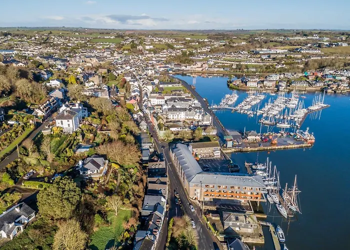 Ocean View,kinsale, Hosted By Exquisite Homes, Sleeps 22 *