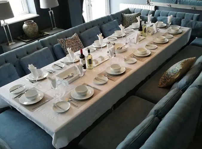 Ocean View,kinsale, Hosted By Exquisite Homes, Sleeps 22