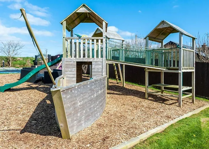 Ocean View,kinsale, Hosted By Exquisite Homes, Sleeps 22