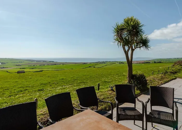 Ocean View,kinsale, Hosted By Exquisite Homes, Sleeps 22 * Кинсэйл