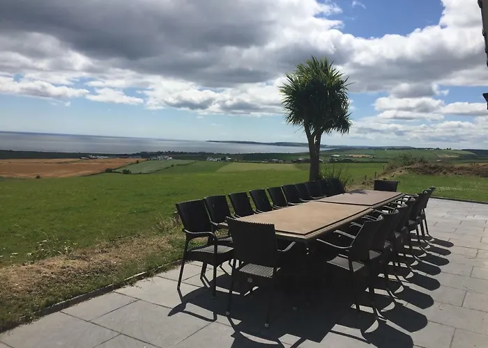 Дом отдыха Ocean View,kinsale, Hosted By Exquisite Homes, Sleeps 22