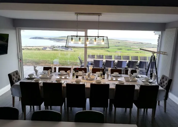 Дом отдыха Ocean View,kinsale, Hosted By Exquisite Homes, Sleeps 22 *